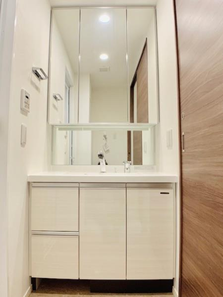 エミリブ東長崎の洗面所