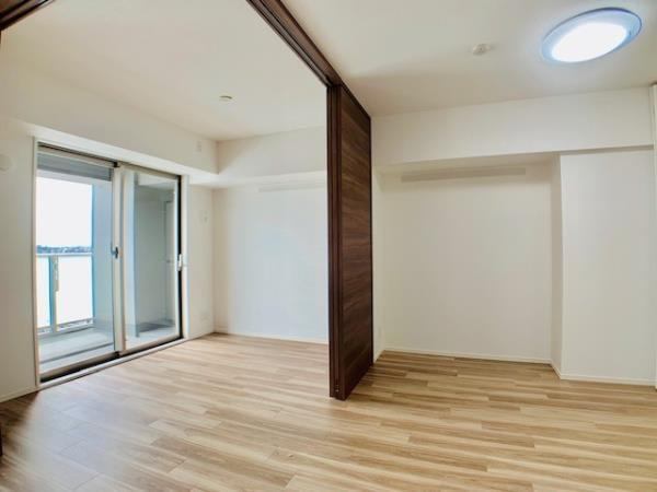 エミリブ東長崎の居間・リビング