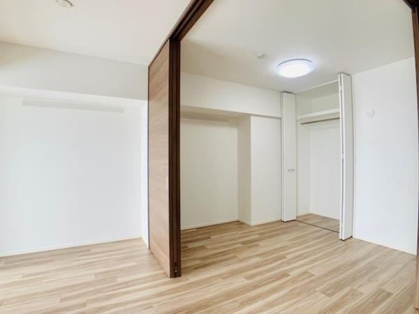 エミリブ東長崎の居間・リビング