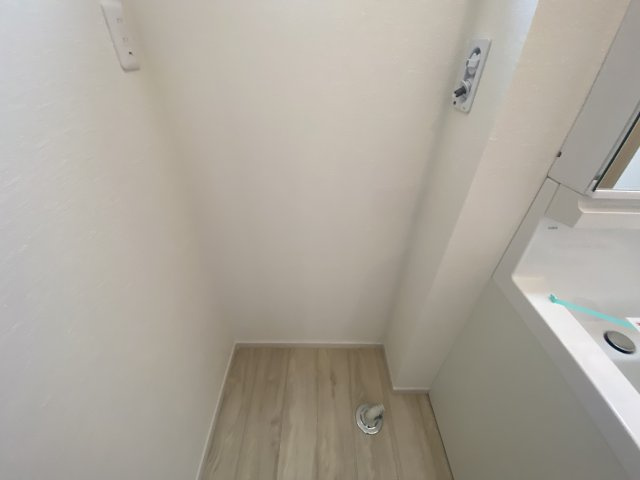 所沢市上安松9期のランドリースペース