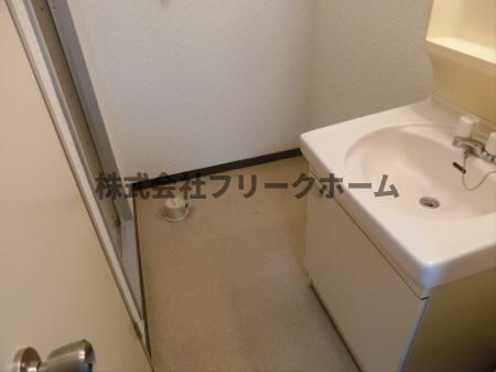 武蔵野市中町３丁目の賃貸マンションの洗面所