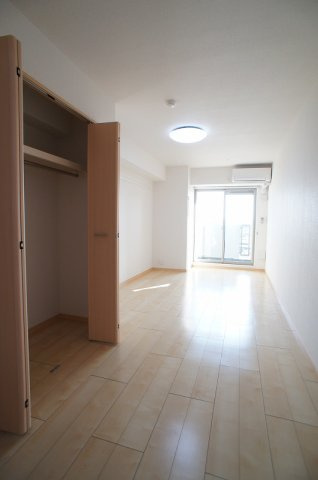 ミッド　ヴィラ　レジデンスの居間・リビング