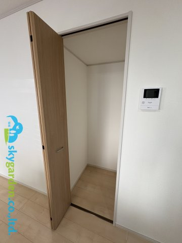 鎌倉市手広２丁目　中古戸建の収納|リビングダイニングにある収納