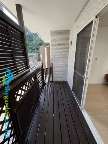 鎌倉市手広２丁目　中古戸建のその他|リビング外のテラス