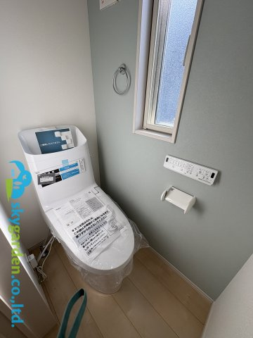 鎌倉市手広２丁目　中古戸建のトイレ|コンパクトで使いやすいトイレです