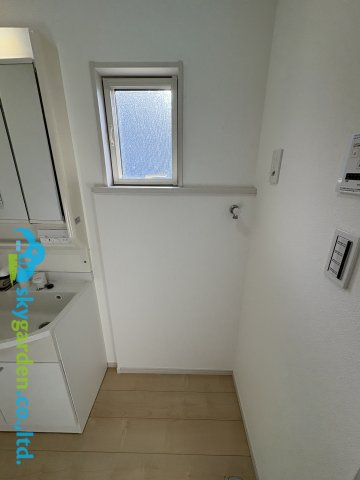 鎌倉市手広２丁目　中古戸建のランドリースペース