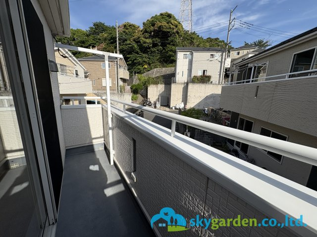 鎌倉市手広２丁目　中古戸建のバルコニー|暖かな日差しのふりそそぐバルコニー