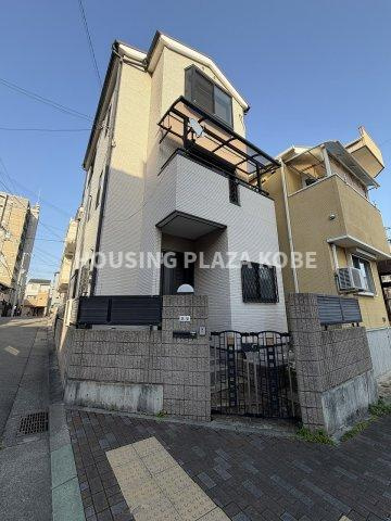 常盤町３丁目貸家のエントランス