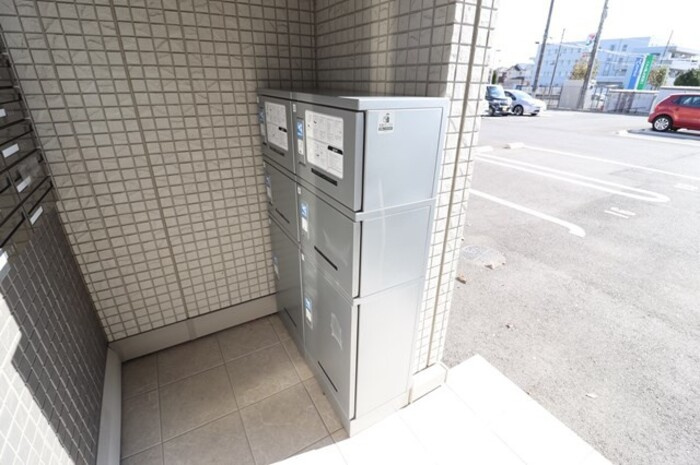 フォレストメゾン鉢形台のその他共用部分|宅配BOX完備