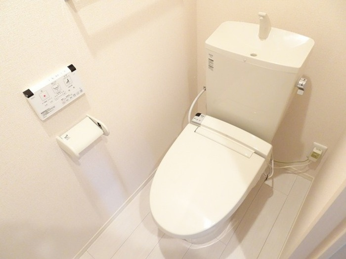 フォレストメゾン鉢形台のトイレ|温水洗浄暖房便座