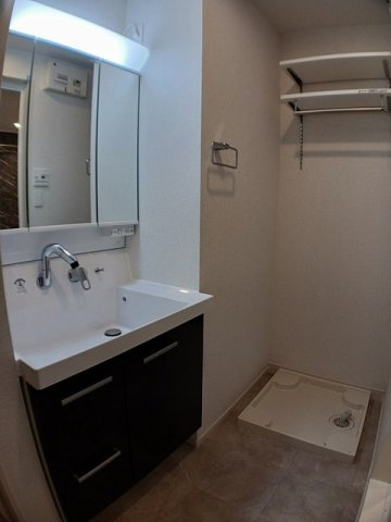 キルシュ　曙　Ⅰの洗面所|脱衣スペースもあります