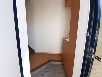 【玄関】 | グリーンコーポラスＡ | きれいな玄関です