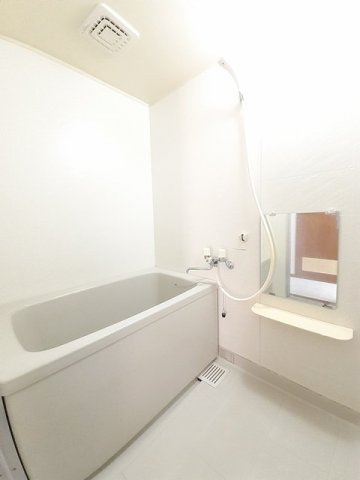 ユーメゾン内浜の浴室|コンパクトで使いやすいお風呂です
