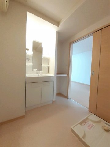 パピヨンの洗面所|広い洗面スペース