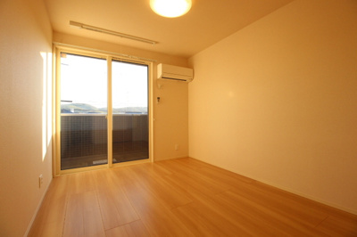 【寝室】 | ルピナス高屋