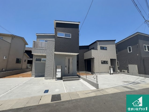 加古川市平岡町高畑　第3期　新築一戸建ての外観|安心の10年保証！外観を美しく保ち、雨水で汚れを落とします！気になることがありましたら、お気軽にお問い合わせください！