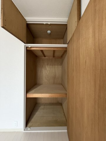 阪急伏尾台マンションの玄関