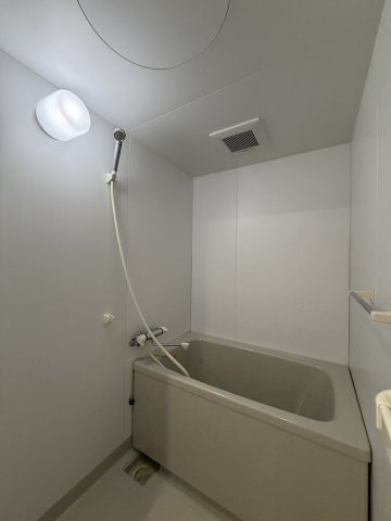 阪急伏尾台マンションの浴室