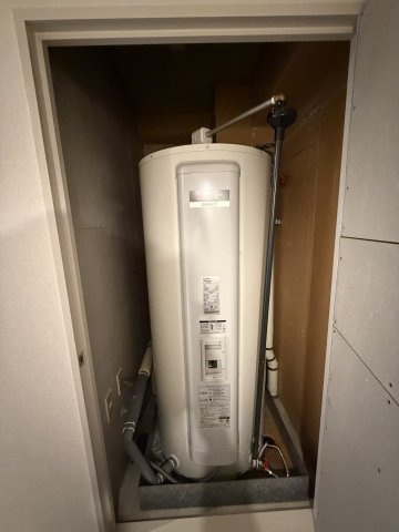 阪急伏尾台マンションの玄関