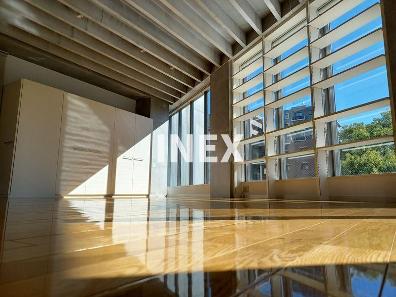 横浜市西区北幸２丁目の賃貸マンションの居間・リビング