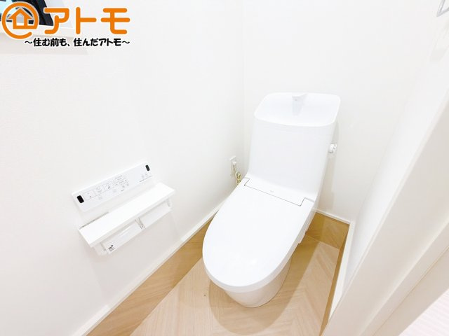 【トイレ】 | 葵区沓谷3丁目　戸建　全1棟 | 毎日使うトイレだからこそ機能性を重視したいですよね！温水洗浄便座で快適な時間をお過ごしください♪