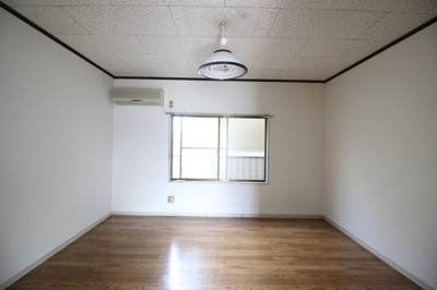 【居間・リビング】 | 京山サンコーポ