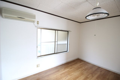 【寝室】 | 京山サンコーポ