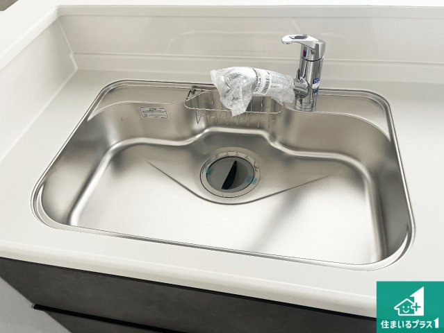 明石市魚住町清水　第4期　新築一戸建ての設備|蛇口の先端に浄水器を内蔵しています！原水と浄水、お湯と冷水、シャワーの切替えがワンタッチなので用途によって使い分けられます。