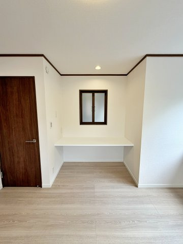 横浜市緑区三保町戸建④の洋室