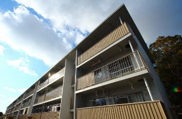 上高丸厚生年金住宅2号棟