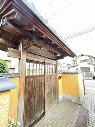 宇都宮市今宮２丁目　戸建の玄関|表門