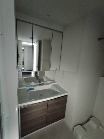 クロスレジデンス神戸元町の洗面所