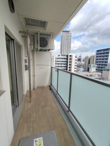 クロスレジデンス神戸元町のバルコニー