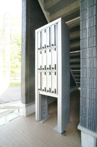 リブリ・ケンズコート中央林間のエントランス