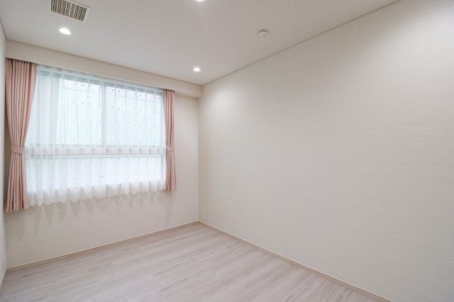 西京極徳大寺団子田町　新築参考Cプランの完成予想図|【施工例】
ベッドや机など無理なく配置できる広さ。また全居室に収納を設け、お部屋がスッキリ片付き居住空間を広く活用できちゃいます！