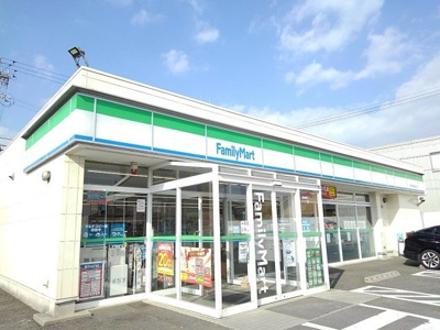 【周辺】 | エアリー谷口Ｂ | ファミリーマート西阿倉川店まで600m