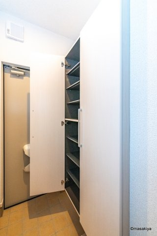 リンデンハイム　Ⅱの玄関