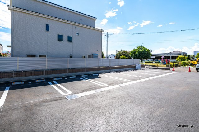 リンデンハイム　Ⅱの駐車場