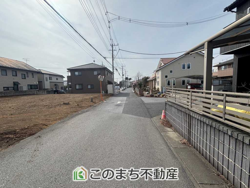 ブルーミングガーデン宇都宮市平松本町　1号棟の前面道路含む現地写真|前面道路含む現地写真