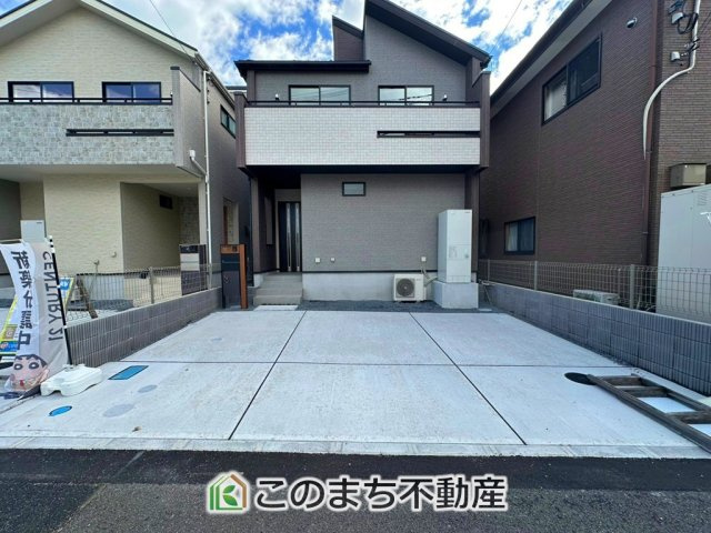 ブルーミングガーデン宇都宮市平松本町の駐車場|広い駐車場用意しています。