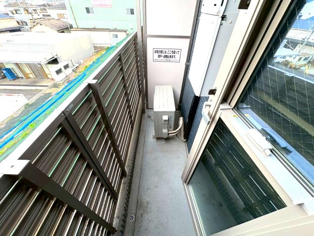 YTSハイツ若松町PART1のバルコニー