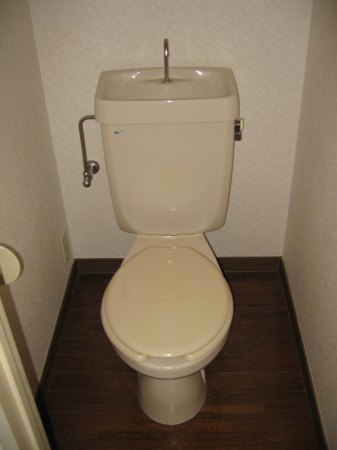 オーシャン本町【キャッシュバック対象物件】のトイレ|トイレです