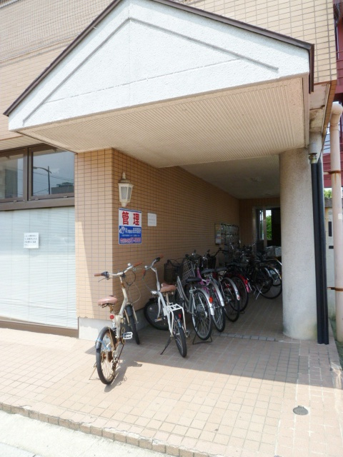 オーシャン本町【キャッシュバック対象物件】のロビー|清潔なロビーです