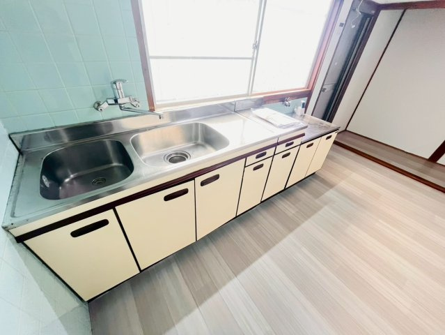 舞子坂3丁目貸家のキッチン