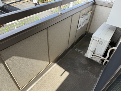 【バルコニー】