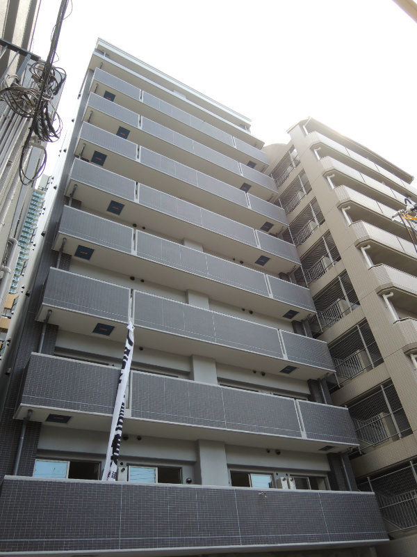 ジアコスモ神戸三宮の外観