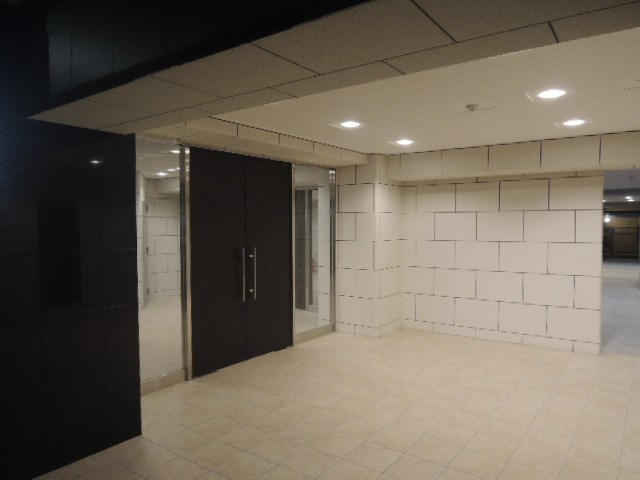 ジアコスモ神戸三宮のロビー