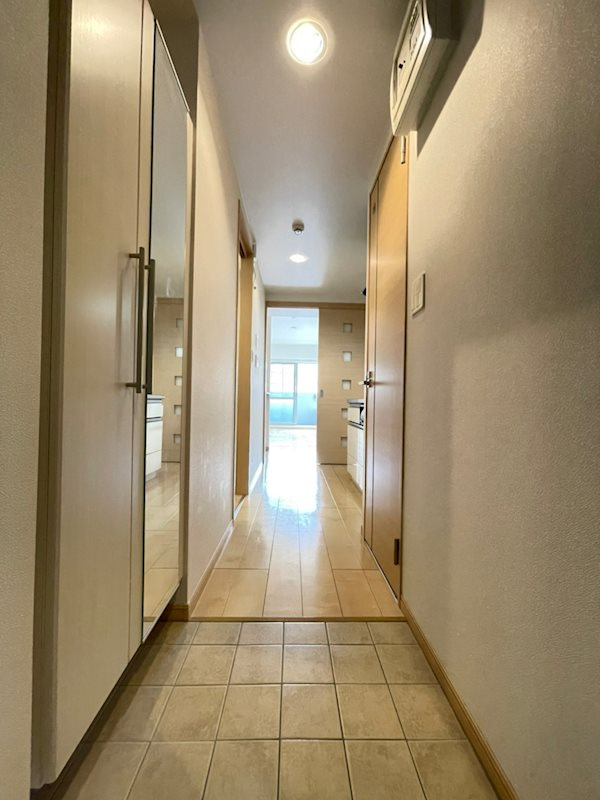 ジアコスモ神戸三宮の玄関