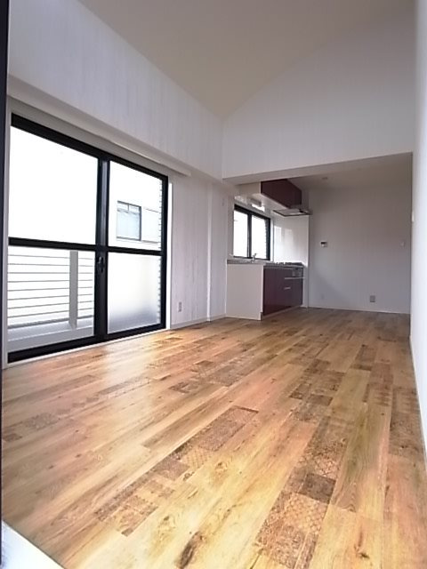 フェイバリー甲東園Ⅱの居間・リビング