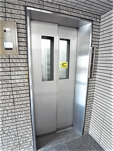 ヴェルドミール御影のロビー